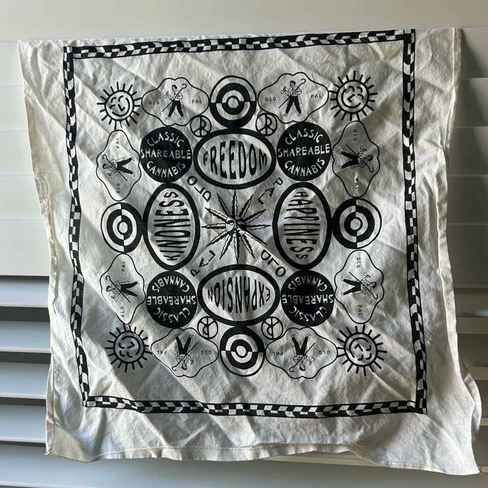 Old Pal BW Graphic Bandana